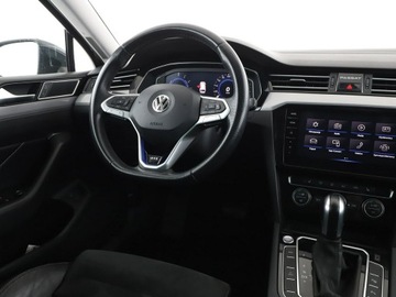 Volkswagen Passat B8 GTE Variant 1.4 TSI Plug-In-Hybrid 218KM 2019 Volkswagen Passat 1.4GTE Automat Navi ACC Virtual, zdjęcie 15