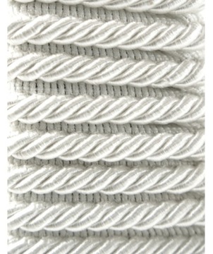 Декоративная веревка с белой вставкой толщиной 8 мм.