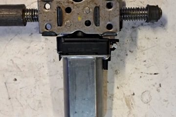 MOTOREK PŘEDNÍHO PRAVÉHO SEDADLA PORSCHE CAYENNE (92A) 984686105 3.6L