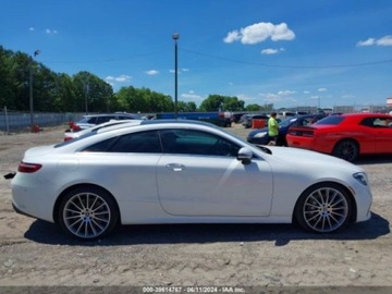 Mercedes Klasa E W213 2022 Mercedes-Benz Klasa E 2022r, E 450, 3.0L 3.0 Benzyna 362KM, zdjęcie 4