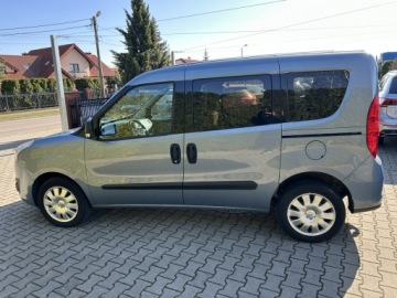 Opel Combo D Tour 1.4 95KM 2014 Opel Combo 1.4i 2Fast bardzo zadbany,serwisowany, zdjęcie 15
