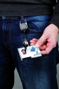 Прочный сверхсильный механизм вытягивания для удостоверения личности