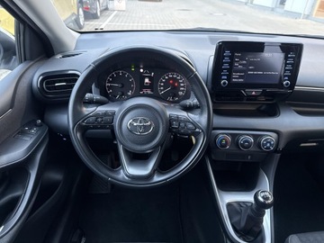 Toyota Yaris IV Hatchback 1.0 VVT-i 72KM 2022 Toyota Yaris 1.0 Comfort IV (2020-) 1.0 Comfort, zdjęcie 9