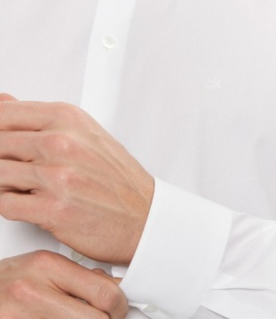 РУБАШКА ИЗ ЛАЙКРЫ СТРЕТЧ CALVIN KLEIN, БЕЛАЯ, L