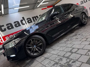 BMW Seria 5 G30-G31 Limuzyna 520d 190KM 2017 BMW Seria 5 Zapraszam cie, zobacz jaka piekna 5 w m pakiecie mam dla cieie, zdjęcie 9