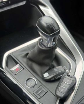 Peugeot 5008 II Crossover Facelifting 1.2 PureTech 130KM 2023 Peugeot 5008 Peugeot 5008 1.2 Benzyna 130KM, zdjęcie 32