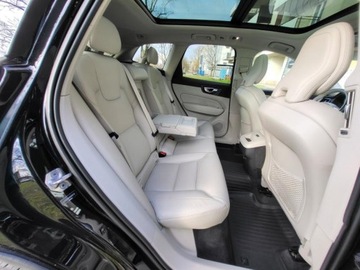 Volvo XC60 II Crossover T6 320KM 2018 VOLVO XC60 II T6 2.0l benzyna 310KM * Momentum * Dokumentacja *Zadbany, zdjęcie 33