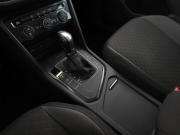 Volkswagen Tiguan II SUV 2.0 TDI 150KM 2017 Volkswagen Tiguan DSG klima auto virtual cocpit, zdjęcie 28