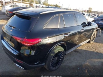 Mercedes GLC C254/X254 2023 Mercedes-Benz GLC 300 2023, 2.0L R4 255KM, RWD, auto odpala i jezdzi, od u, zdjęcie 3