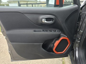 Jeep Renegade SUV Facelifting 1.6 MJD 120KM 2020 Jeep Renegade automat*zadbany*niskiprzebieg, zdjęcie 15