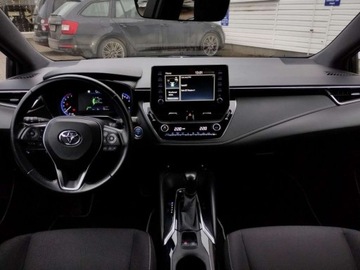 Toyota Corolla XII TS Kombi 1.8 Hybrid 122KM 2021 Toyota Corolla 1.8 Hybrid Comfort Tech Salon PL 1.8 Hybryda 122KM, zdjęcie 2