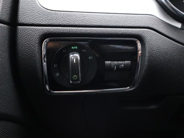 Skoda Superb II Sedan Facelifting 1.8 TSI 160KM 2014 Skoda Superb 1.8 TSI, Salon Polska, Xenon, zdjęcie 18