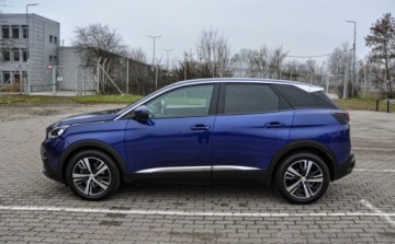 Peugeot 3008 II Crossover 1.2 PureTech 130KM 2017 Peugeot 3008 Bezwypadkowy 1.2 Benzyna 130KM, zdjęcie 1