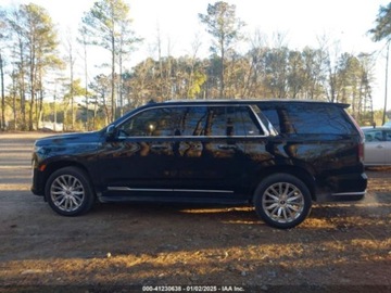 Cadillac Escalade III 2021 Cadillac Escalade ESV Premium Luxury 2021 6.2l 6.2 Benzyna 420KM, zdjęcie 2