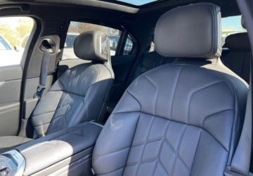 BMW Seria 7 G70 Sedan 3.0 40d 299KM 2025 BMW Seria 7 740d xDrive Limousine Gwarancja BPS FV23 Dealer BMW Bonkows, zdjęcie 16