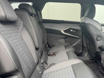 Peugeot 5008 III 2025 Od ręki - GT 1.2 mHEV e-DCS6 145KM / Pakiet Bezpieczeństwo, zdjęcie 10