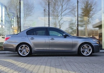 BMW Seria 5 E60 Sedan 540 i 306KM 2008 BMW Seria 5 Seria 5 4.0i 306KM Vat Marza Nawigacja GPS Bluetooth, zdjęcie 3