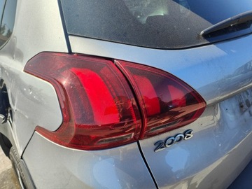PEUGEOT 2008 19R SVĚTLO LEVÝ ZADNÍ W BLATNÍK