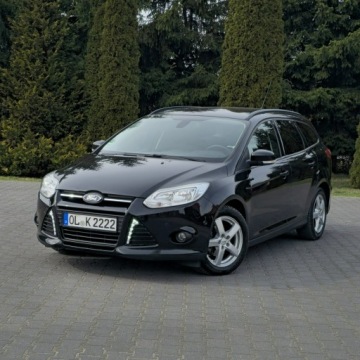 Ford Focus III Kombi 1.0 EcoBoost 125KM 2013 Ford Focus 1.0 EcoBoost Titanium, zdjęcie 2