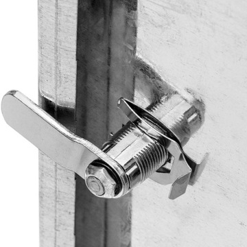 Седельный шкаф для конного снаряжения из оцинкованной стали 60 х 60 х 60 см.