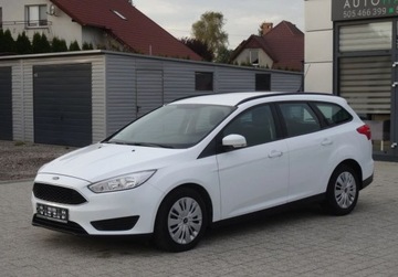 Ford Focus III Kombi Facelifting 1.0 EcoBoost 100KM 2015 Ford Focus 1.0BENZ Bezwypoadkowy Oplacony Super Stan Benzyna 100KM, zdjęcie 6