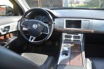 Jaguar XF I 2013 Jaguar XF Premium 3.0 V6 Benzyna 380KM 4x4 2013r, zdjęcie 6