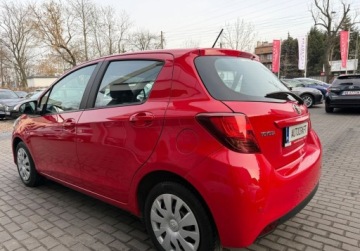 Toyota Yaris III Hatchback 5d Facelifting 1.0 VVT-i 69KM 2016 Toyota Yaris Salon Polska, Serwis ASO, Czujniki park. 1 rej IV 2017r. Gwar, zdjęcie 21