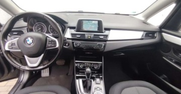 BMW Seria 2 F22-F23-F45-F46 Gran Tourer 218d 150KM 2015 BMW Seria 2 BMW Seria 2 218d Advantage 2.0 Diesel 150KM, zdjęcie 32