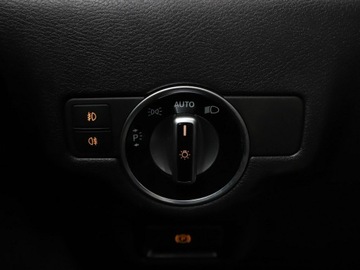 Infiniti Q30 1.6T 156KM 2019 Infiniti Q30 Luxe automat panorama kamera360 navi, zdjęcie 32