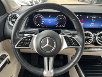Mercedes GLB SUV 2.0 200d 150KM 2023 Mercedes-Benz GLB 200, zdjęcie 9