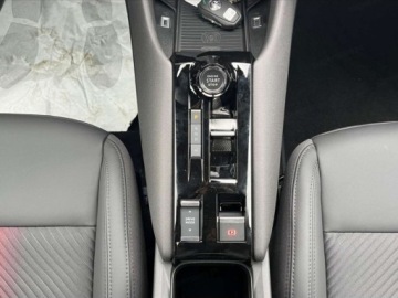 Alfa Romeo Junior SUV 1.2 Hybrid 145KM 2026 ALFA ROMEO Junior Ibrida Suv 1.2 (145KM) 2026, zdjęcie 10