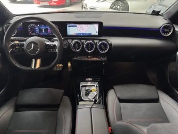 Mercedes Klasa A W177/V177 Hatchback Facelifting 2.0 200d 150KM 2025 MERCEDES-BENZ A Klasa 200 d AMG Line 2.0 (150KM) 2025, zdjęcie 10