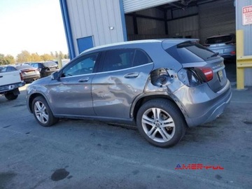 Mercedes GLA I 2019 Mercedes-Benz GLA 2019 r.2,0L 250 2.0 Benzyna 208KM, zdjęcie 3