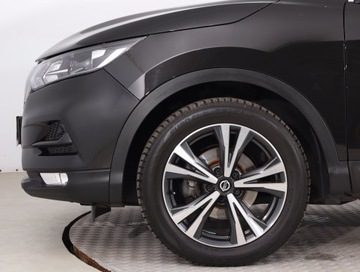 Nissan Qashqai II Crossover Facelifting 1.3 DIG-T  160KM 2019 Nissan Qashqai 1.3 DIG-T, Serwis ASO, Automat, zdjęcie 14
