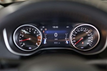 Jeep Compass II SUV 1.4 MultiAir 140KM 2019 Jeep Compass 1.4 TMair Night Eagle FWD SS 1.4 Benzyna 140KM, zdjęcie 13