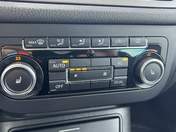 Volkswagen Tiguan I SUV 2.0 TDI CR DPF BlueMotion 110KM 2011 Volkswagen Tiguan Zarejestrowany Team Bluemotion, zdjęcie 11