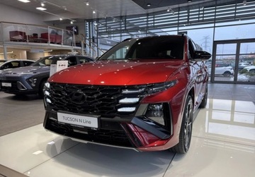 Hyundai Tucson IV SUV HEV Facelifting 1.6 T-GDI HEV 215KM 2025 Hyundai Tucson Hyundai Tucson 1.6 T-GDI HEV 215KM N-line Ultimate Red Od, zdjęcie 18
