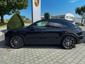 Porsche Cayenne III SUV Plug-In Facelifting 3.0 470KM 2024 Od ręki - Porsche Cayenne Tempomat adaptacyjny + Zawieszenie pneumatyczne, zdjęcie 1