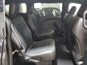 Chrysler Pacifica II 2023 Chrysler Pacifica Pacifica, Limited, 2023, od ubezpieczalni 3.6 Benzyna, zdjęcie 8