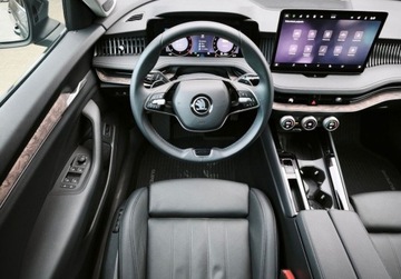 Skoda Superb III Liftback Facelifting 2.0 TDI SCR 150KM 2024 Skoda Superb LaurinKlement, Hak, DCC, LED Matrix, ACC,Wentylowane fotele z, zdjęcie 5