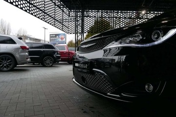 Chrysler Pacifica II 3.6 V6 291KM 2018 Chrysler Pacifica 3.6L V6 Pentastar 291KM StowN Go,S,Kam.360,Radar,Panoram, zdjęcie 35