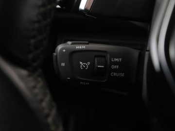 Peugeot 3008 II Crossover Facelifting  1.5 BlueHDi 130KM 2021 Peugeot 3008 Allure Pack automat navi kamera, zdjęcie 34