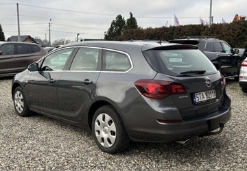 Opel Astra J Sports Tourer 1.4 Turbo ECOTEC 120KM 2011 Opel Astra Samochod z gwarancja 1.4 Benzyna 120KM, zdjęcie 3