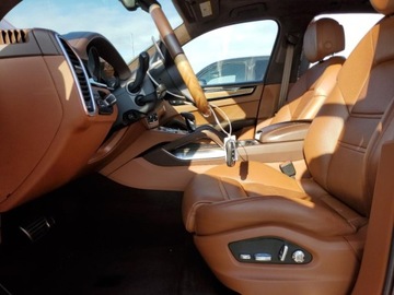 Porsche Cayenne III 2020 Porsche Cayenne 2020r., Turbo S E-Hybrid, od ubezpieczalni 4.0 Benzyna, zdjęcie 6