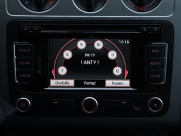 Volkswagen Touran I 1.4 TSI 140KM 2008 VW Touran 1.4 TSI, Navi, Xenon, Klima, Tempomat, zdjęcie 17