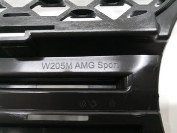 Пустышка решетки Mercedes C W205 63 AMG C63