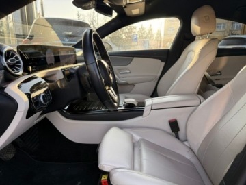 Mercedes CLA C118/X118 2020 Mercedes-Benz CLA 200 Progressive pakiet Night salon Polska jasne wnetrze, zdjęcie 10