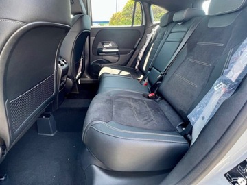 Mercedes GLA II Off-roader Facelifting 2.0 220 190KM 2025 MERCEDES-BENZ GLA 220 4-Matic AMG Line 2.0 (190KM) 2025, zdjęcie 10