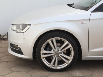 Audi A3 8V Hatchback 3d 2.0 TDI 150KM 2013 Audi A3 2.0 TDI, Klima, Klimatronic, Tempomat, zdjęcie 12