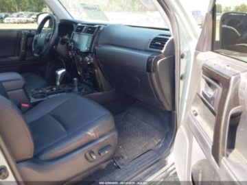 Toyota 2023 Toyota 4-Runner Trd Off Road Premium 2023 4.0l 4.0 Benzyna 270KM, zdjęcie 9